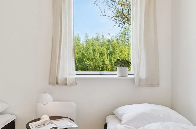 Vakantiehuis "Annabeth" - 850m from the sea