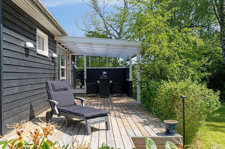 Vakantiehuis "Annabeth" - 850m from the sea