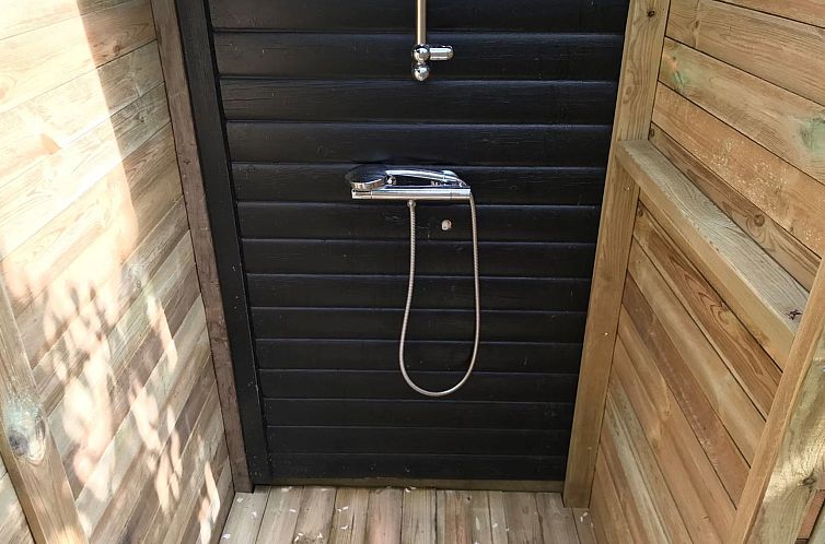 Vakantiehuis "Henryk" - 500m from the sea