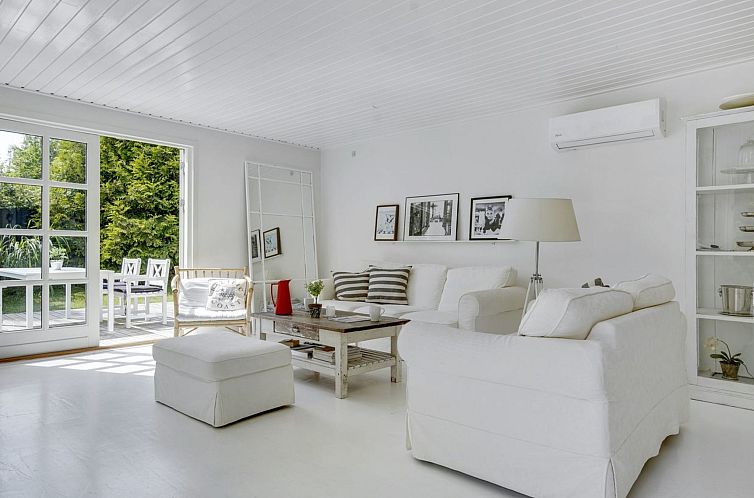 Vakantiehuis "Kaino" - 700m from the sea