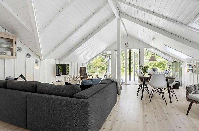 Vakantiehuis "Andy" - 150m from the sea