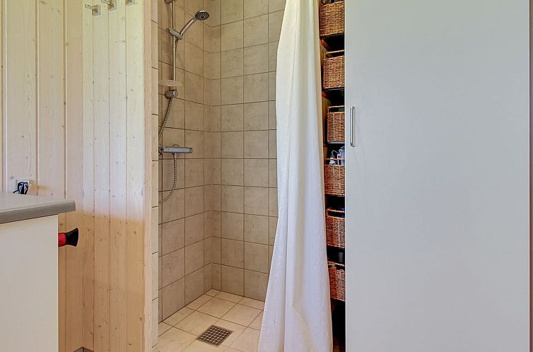 Vakantiehuis "Follerich" - 250m from the sea