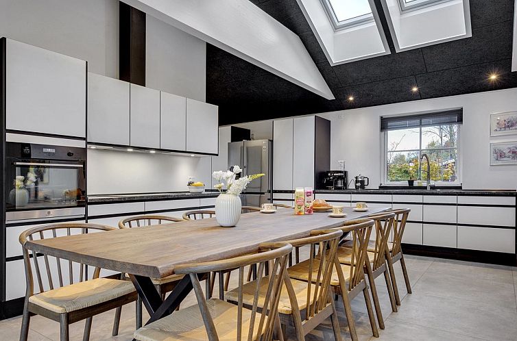 Vakantiehuis "Ribanna" - 650m from the sea