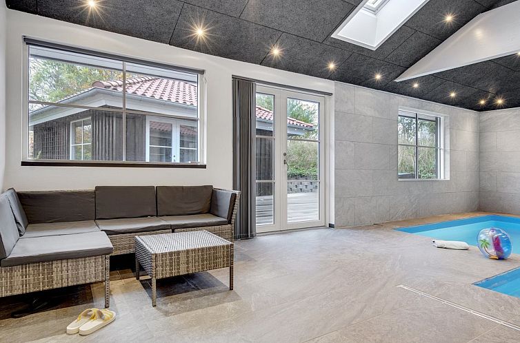 Vakantiehuis "Ribanna" - 650m from the sea