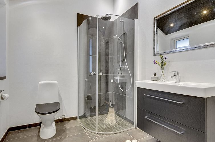 Vakantiehuis "Ribanna" - 650m from the sea