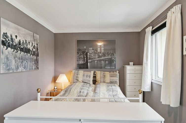 Vakantiehuis "Guthbrand" - 900m from the sea