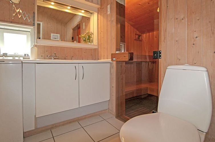 Vakantiehuis "Fasti" - 300m from the sea