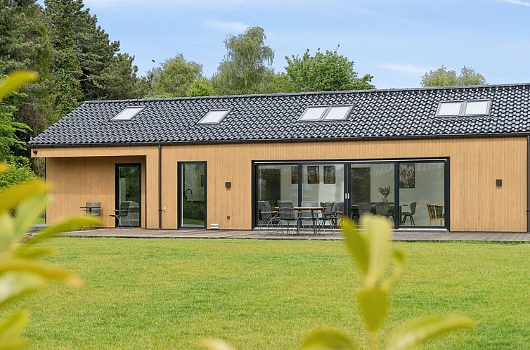 Vakantiehuis "Pauliina" - 1.1km from the sea