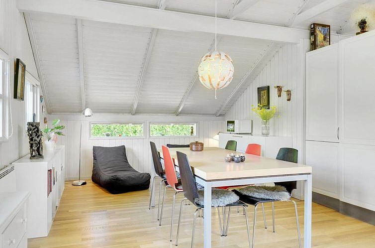 Vakantiehuis "Pauliina" - 1.1km from the sea