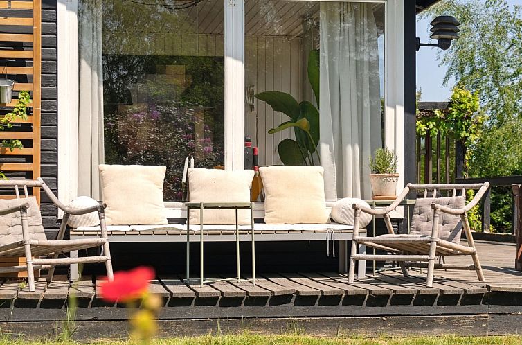 Vakantiehuis "Vilppu" - 800m from the sea
