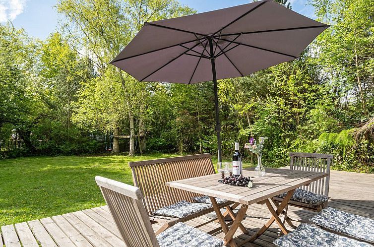 Vakantiehuis "Sarah" - 500m from the sea