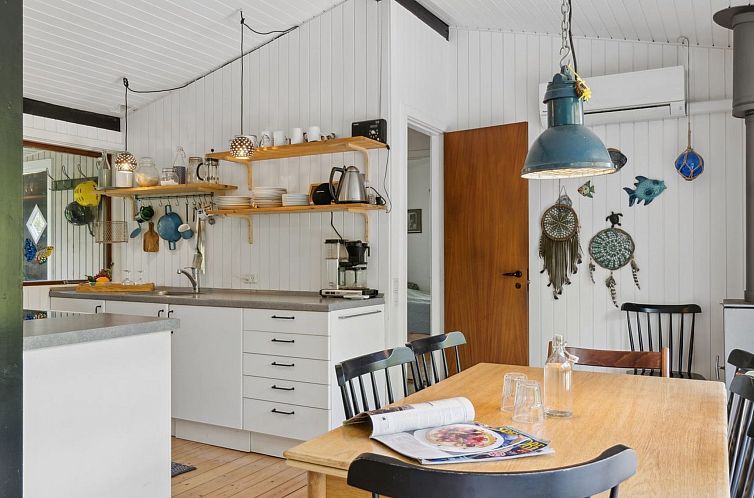 Vakantiehuis "Sarah" - 500m from the sea