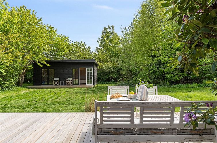 Vakantiehuis "Vilppu" - 800m from the sea