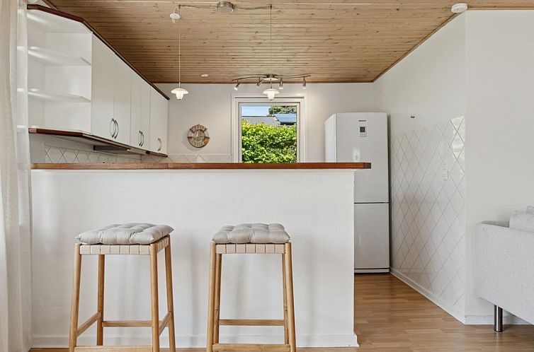 Vakantiehuis "Annabeth" - 850m from the sea