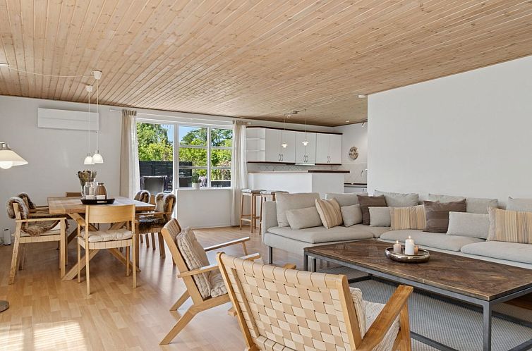 Vakantiehuis "Annabeth" - 850m from the sea