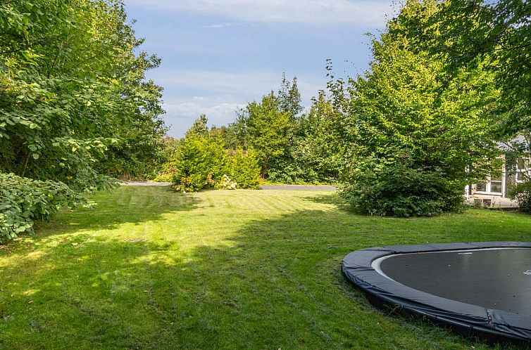 Vakantiehuis "Loviisa" - 850m from the sea
