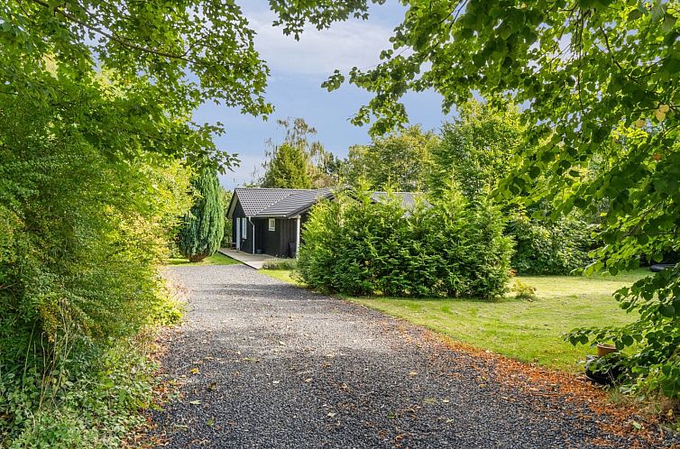 Vakantiehuis "Loviisa" - 850m from the sea