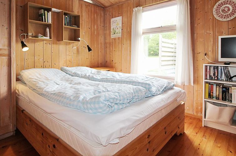 Vakantiehuis "Sjard" - 700m from the sea