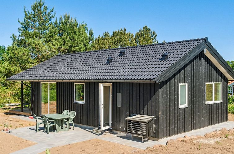 Vakantiehuis "Vojdan" - 600m from the sea