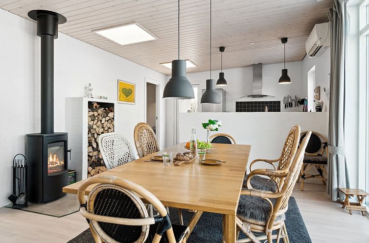 Vakantiehuis "Els" - 1.8km from the sea