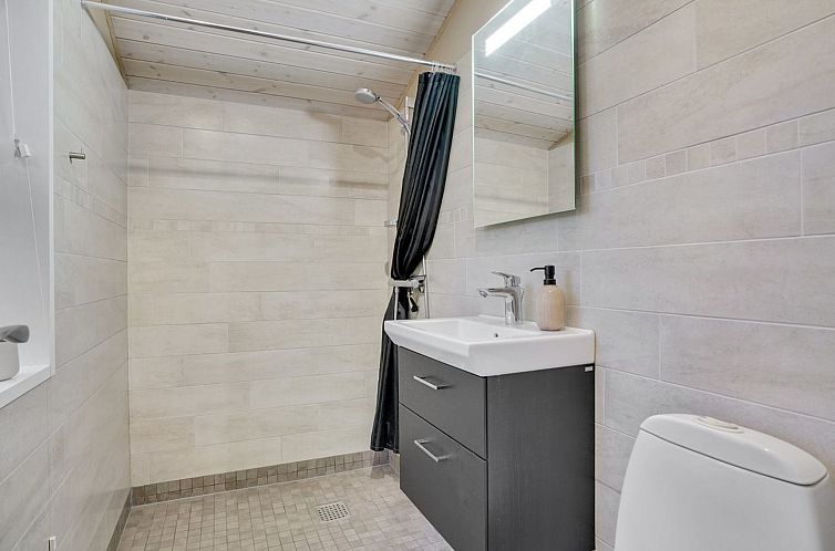 Vakantiehuis "Gundhild" - 1.8km from the sea