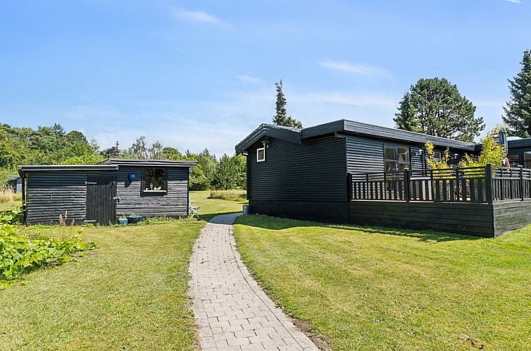 Vakantiehuis "Arlina" - 750m from the sea