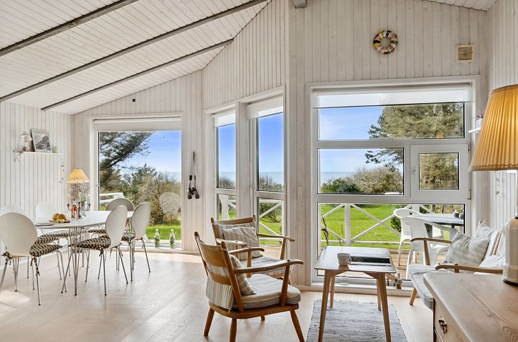 Vakantiehuis "Marius" - 30m from the sea