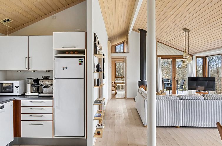 Vakantiehuis "Heike" - 650m from the sea