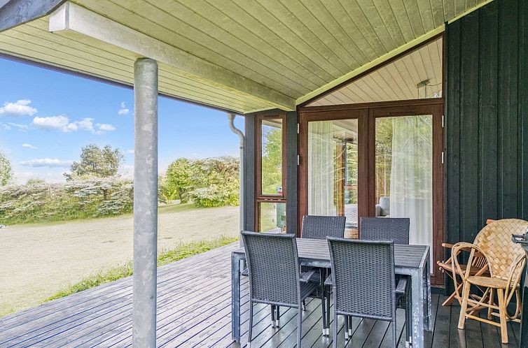 Vakantiehuis "Heike" - 650m from the sea