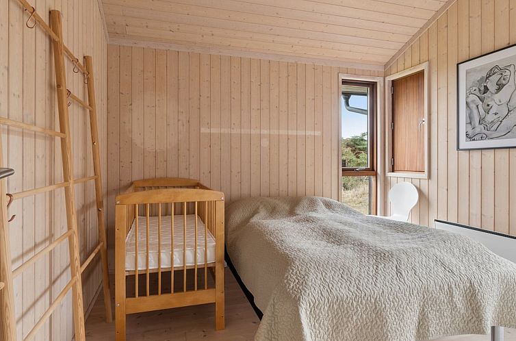 Vakantiehuis "Heike" - 650m from the sea