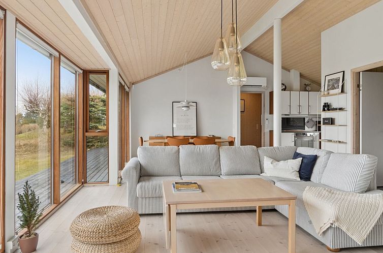 Vakantiehuis "Heike" - 650m from the sea