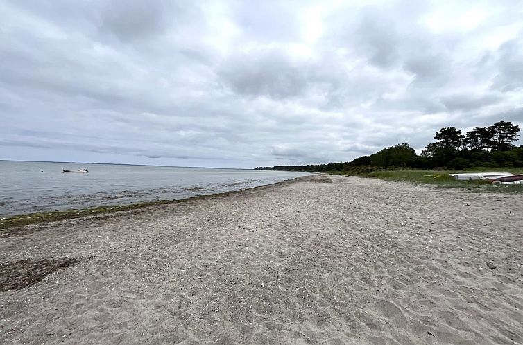 Vakantiehuis "Vojdan" - 600m from the sea