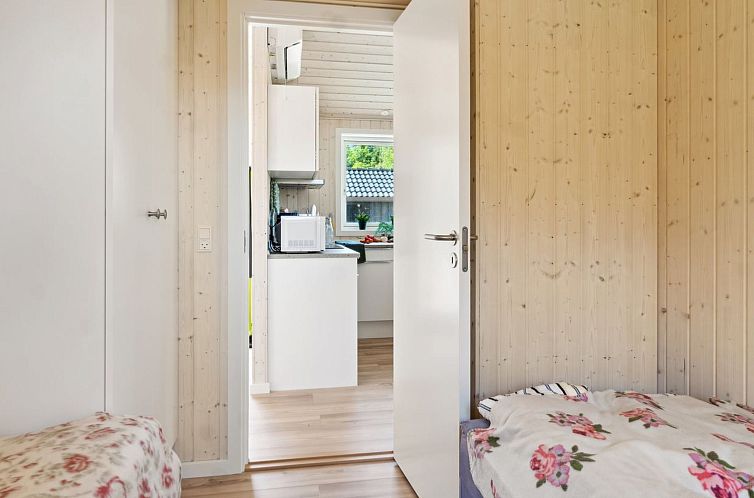 Vakantiehuis "Vojdan" - 600m from the sea