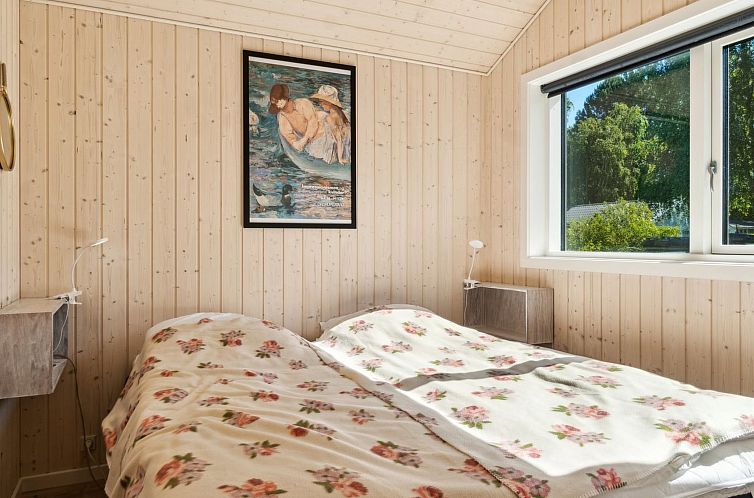 Vakantiehuis "Vojdan" - 600m from the sea