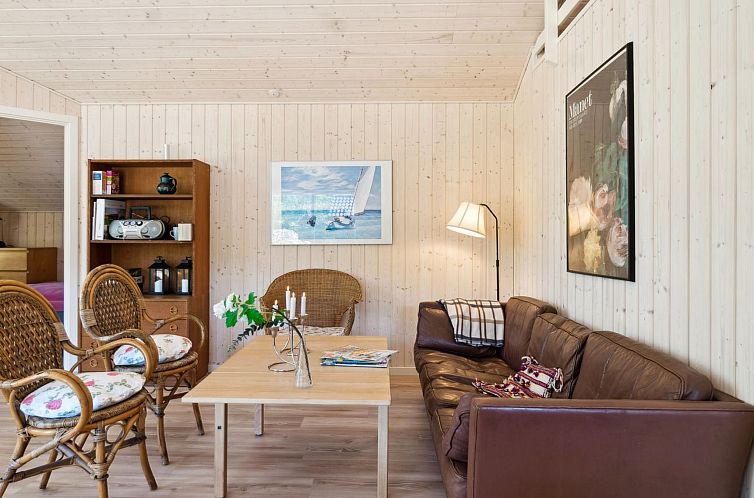 Vakantiehuis "Vojdan" - 600m from the sea