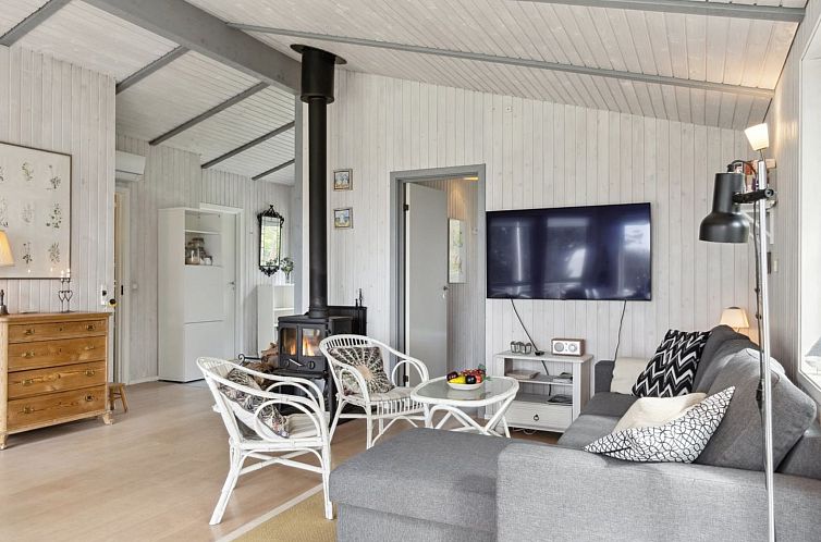 Vakantiehuis "Marius" - 30m from the sea