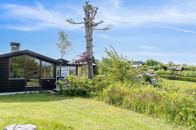 Vakantiehuis "Gundhild" - 1.8km from the sea