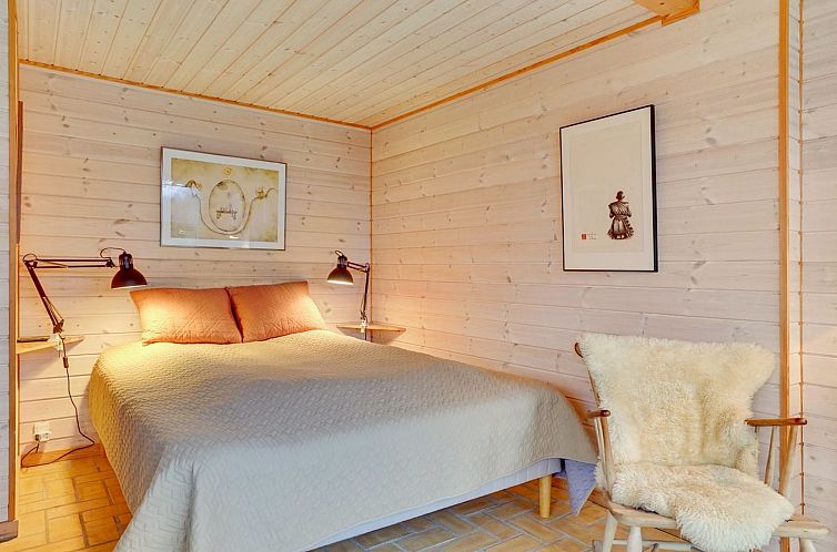 Vakantiehuis "Gundhild" - 1.8km from the sea