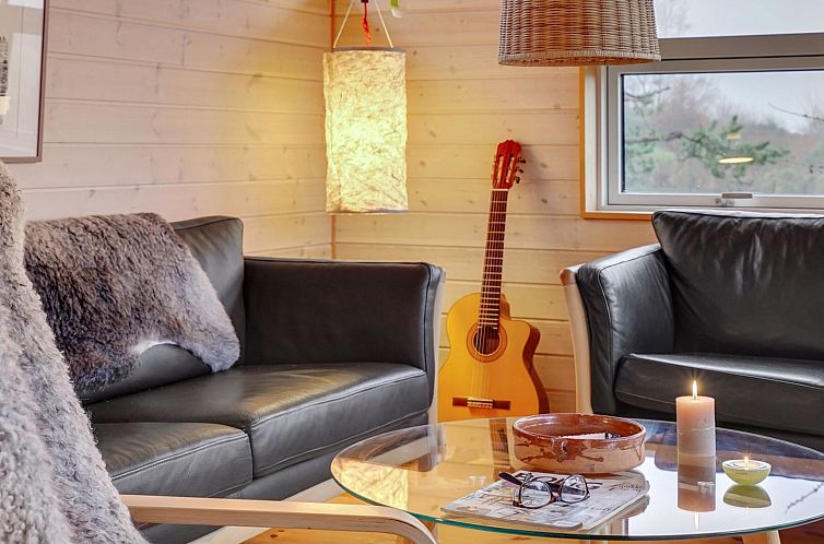 Vakantiehuis "Gundhild" - 1.8km from the sea