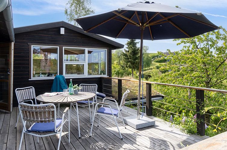 Vakantiehuis "Gundhild" - 1.8km from the sea