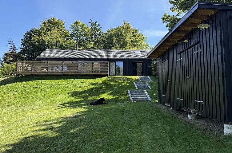 Vakantiehuis "Aggi" - 850m from the sea