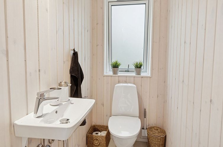 Vakantiehuis "Aggi" - 850m from the sea