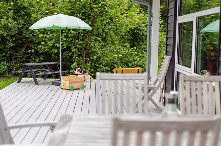 Vakantiehuis "Anett" - 375m from the sea