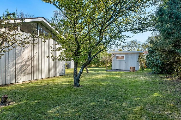 Vakantiehuis "Jalina" - 500m from the sea