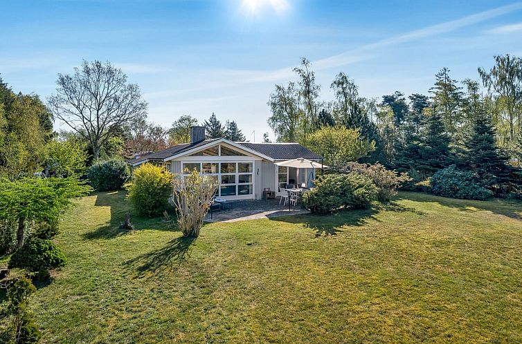 Vakantiehuis "Jalina" - 500m from the sea