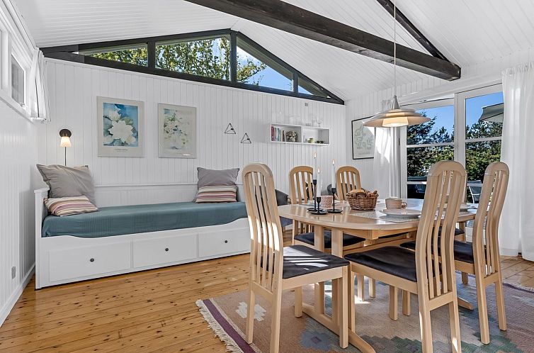 Vakantiehuis "Jalina" - 500m from the sea