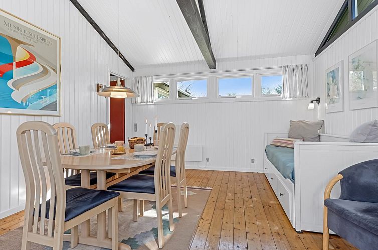 Vakantiehuis "Jalina" - 500m from the sea