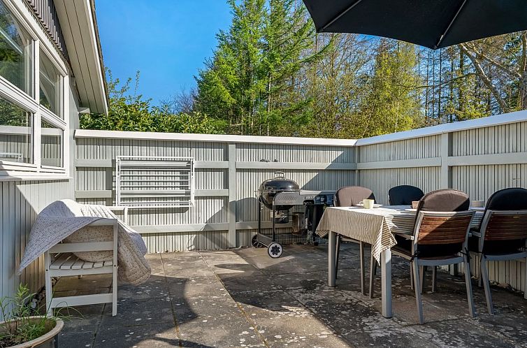 Vakantiehuis "Jalina" - 500m from the sea