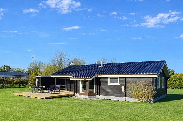 Vakantiehuis "Karanfilka" - 900m from the sea