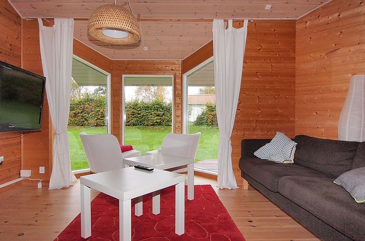 Vakantiehuis "Karanfilka" - 900m from the sea